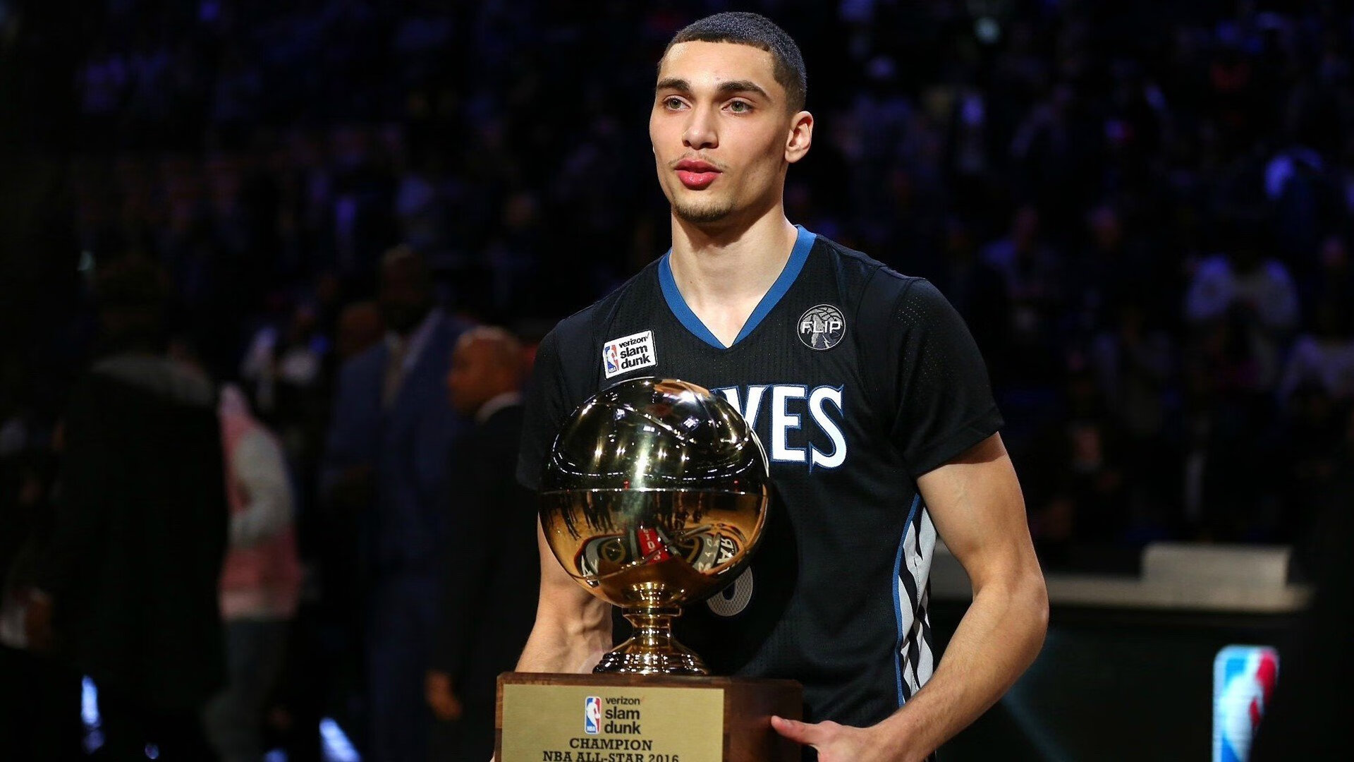 _奇才队迎战强敌，战斗精神令人振奋_，奇才队官方商城